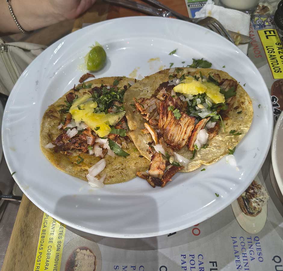 Especialidades de comida mexicana en El Sazón de los Antojos